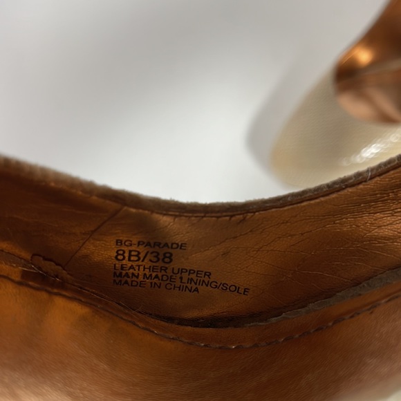 BCBGeneration shiny pumps - Picture 4 of 5